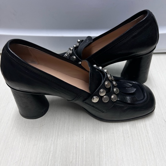 Black Leather Heeled Loafer - Picture 4 of 5